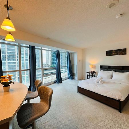 Rivetstays - The Yonge Toronto Eksteriør billede