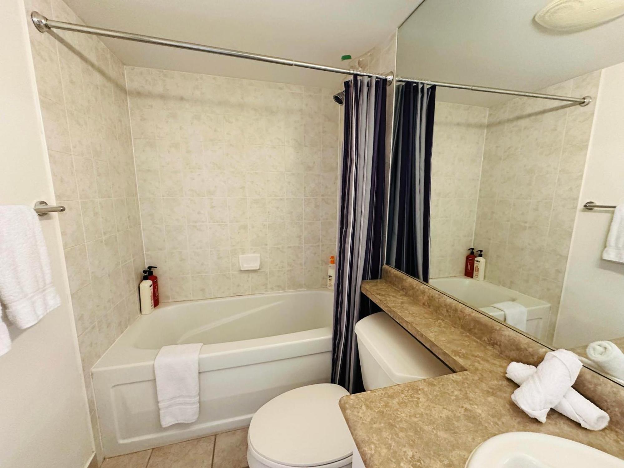 Rivetstays - The Yonge Toronto Eksteriør billede