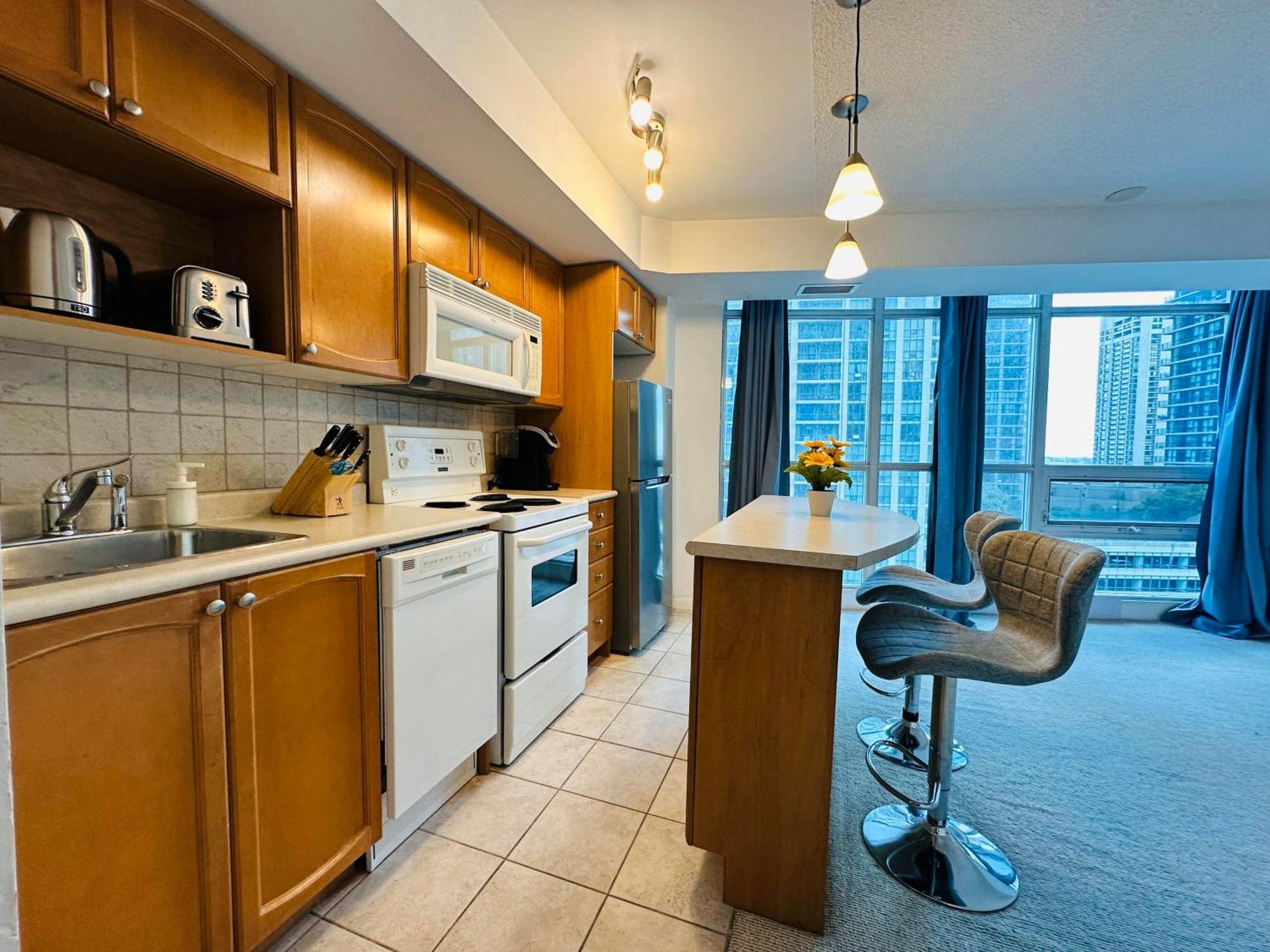 Rivetstays - The Yonge Toronto Eksteriør billede